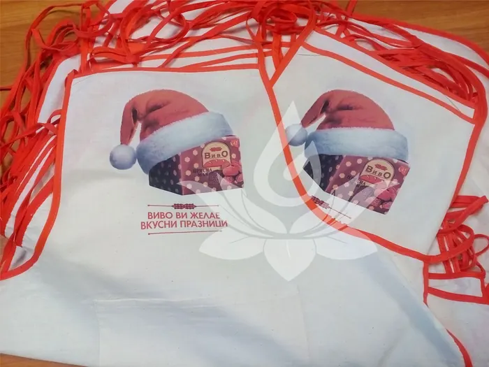 Aprons with a Christmas print